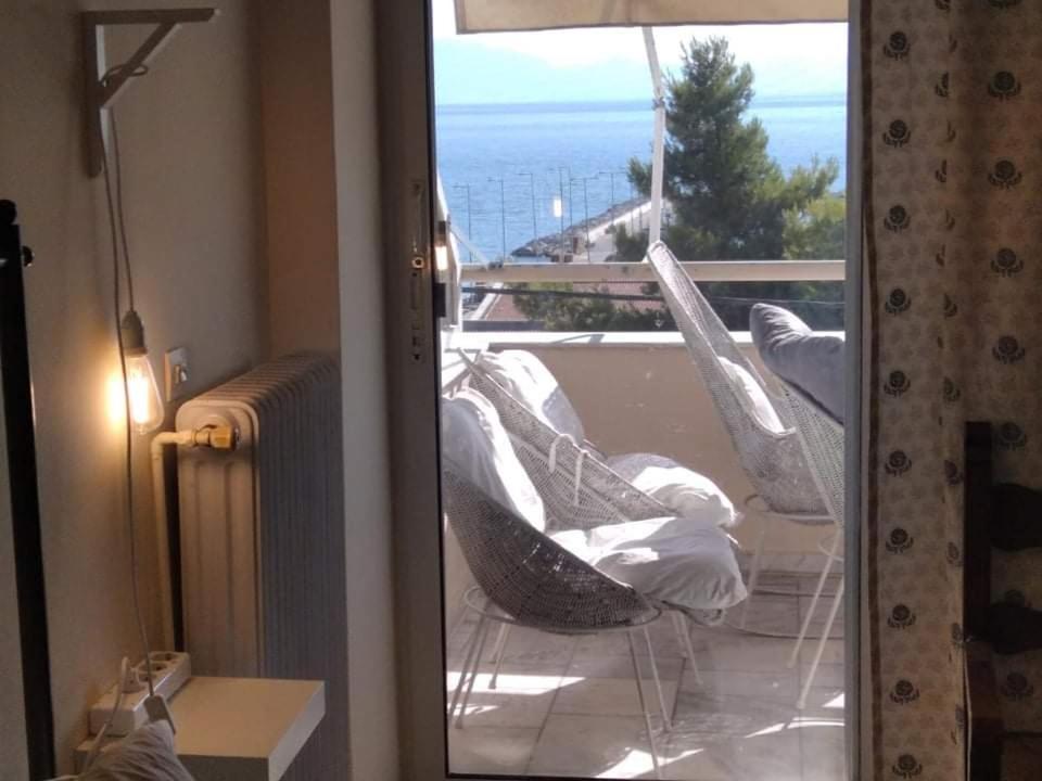 Super View Seafront Apartment Nea Michaniona Ngoại thất bức ảnh